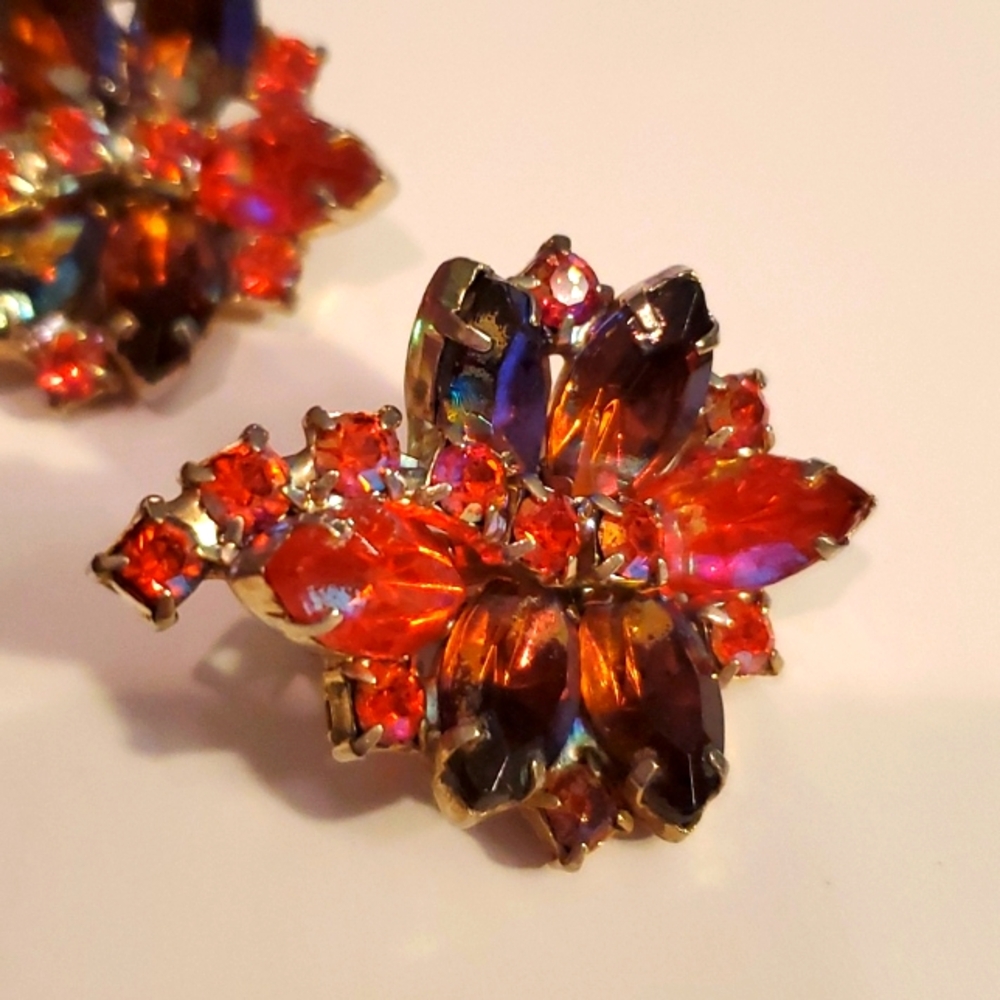 Vintage Elegant Multicolor Gemstone Earrings - Picture 3 of 6